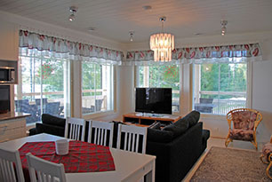 Villa Onnelan olohuone